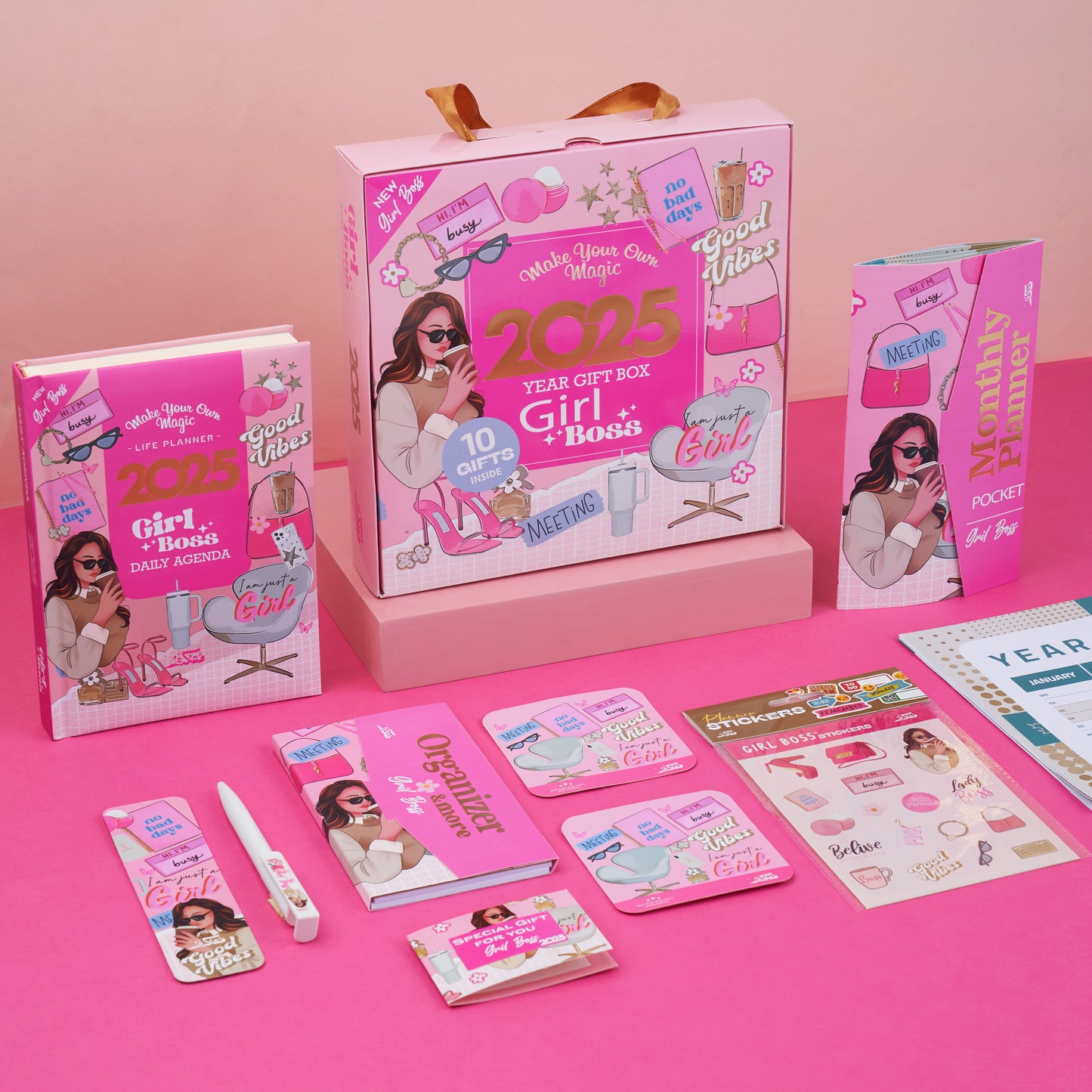 Mofkera | مفكرة | Girl Boss | 2025 Agenda Gift Box