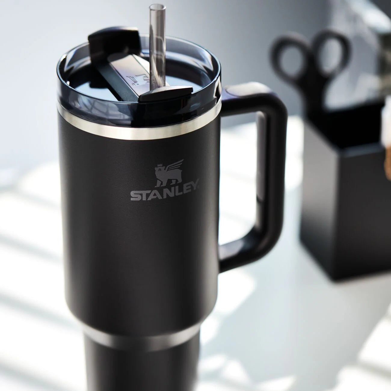 Stanley - The Quencher H2.O FlowState™ Tumbler | Black Tonal | 1.18L