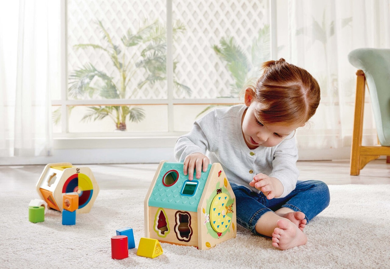 Hape - Critter House Shape Sorter