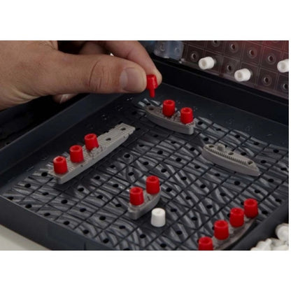 Battleship Grab & Go Game 7Y+